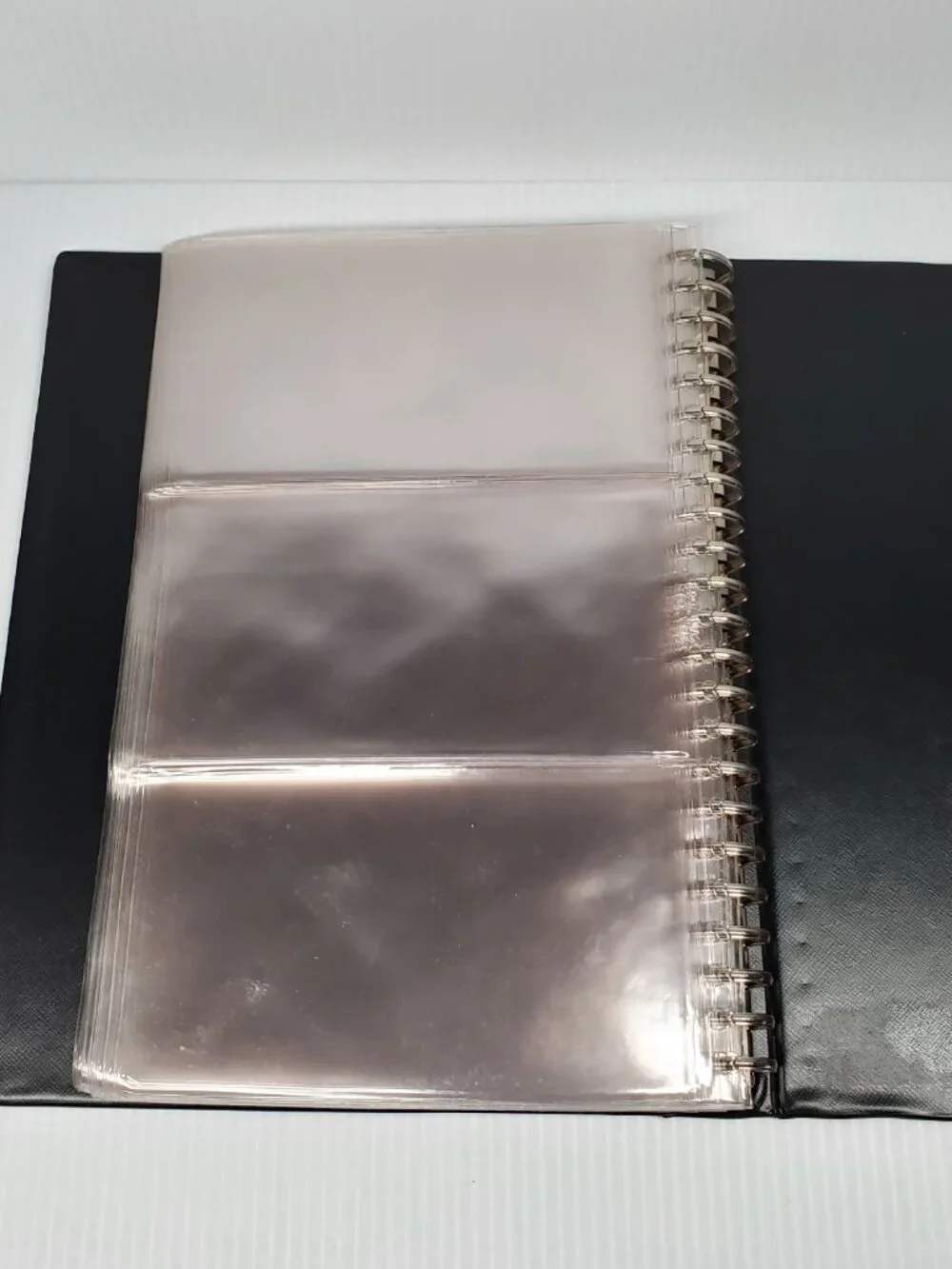 Stamps/Postcards Collector 23 Ring Binder 3 Slotted Sided Protector Sheet Qty 20